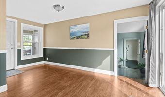 25 Woodbine St, East Providence, RI 02915