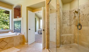 20871 S VISTA DEL LAGO Ct, Oregon City, OR 97045