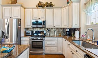 11 Jumping Brook Ln, Barnegat, NJ 08005