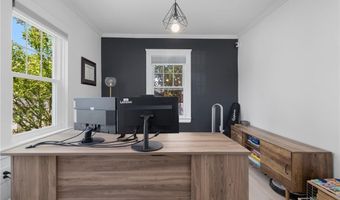 110 Spofford Ave, Warwick, RI 02888