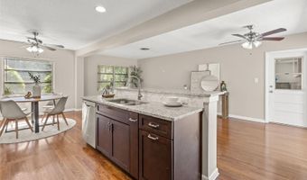 820 RUGBY St, Orlando, FL 32804