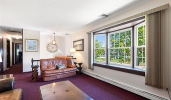 14 Davisville Ln, Narragansett, RI 02882