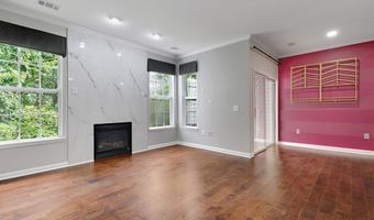 15618 EVERGLADE Ln 205, Bowie, MD 20716