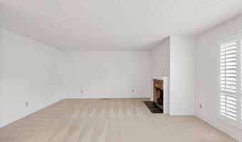 14775 NW OAKHILLS Dr, Beaverton, OR 97006