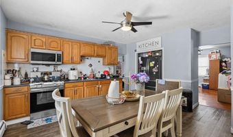 14 Parker St, Central Falls, RI 02863