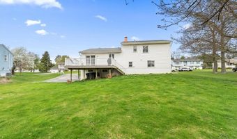 7 Hampshire Dr, Blooming Grove, NY 10992