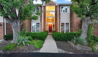 1034 Alpine Ridge Dr G6, Ballwin, MO 63021