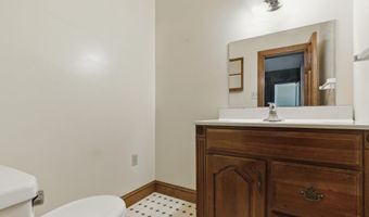 221 Franklin St, Alburtis, PA 18011