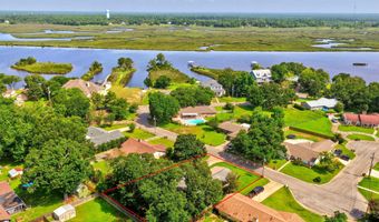 2421 Regency Dr, Biloxi, MS 39532