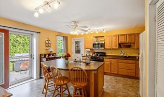221 S Main St, Cambridge, VT 05444