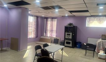 9 Maplewood Ave, Bloomfield, CT 06002