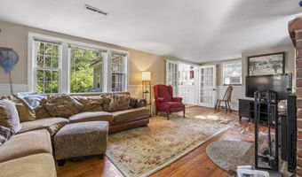 81 Richardson St, Bath, ME 04530