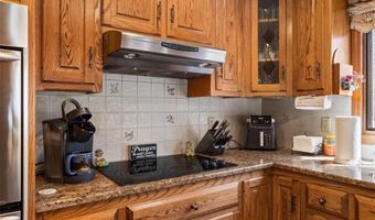 278 Tower Hill Rd, Cumberland, RI 02864