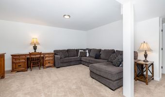 51 Gillette Way 51, Bristol, CT 06010