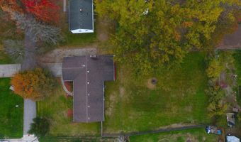 9640 Shady Ln, Algonac, MI 48001