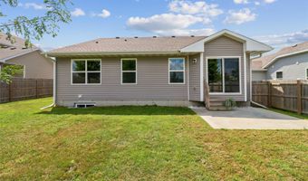 2013 2nd St SW, Altoona, IA 50009