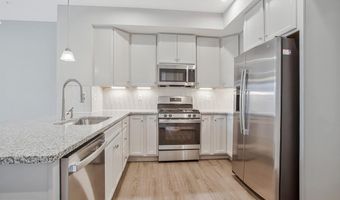 100 LAWNDALE Dr, Bowie, MD 20716