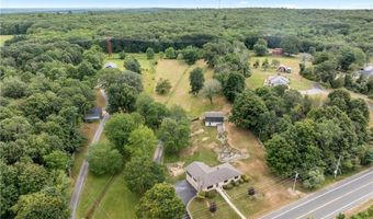 245 W Wrentham Rd, Cumberland, RI 02864