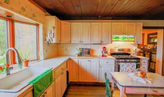 1312 Macintosh Hill Rd, Bethel, VT 05060