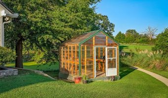 561 Linton Rd, Benton, LA 71006