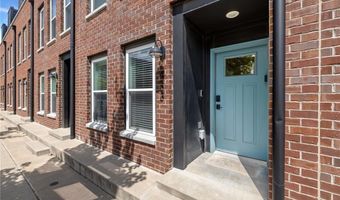 433 SW B St, Bentonville, AR 72712