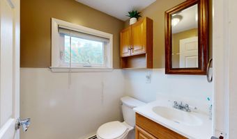 4 Arbania St, Auburn, ME 04210