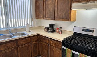 6672 Golden Pond Cir, Las Vegas, NV 89108