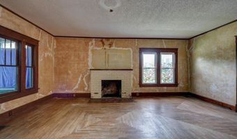 1643 Washington Ave, Baxter Springs, KS 66713