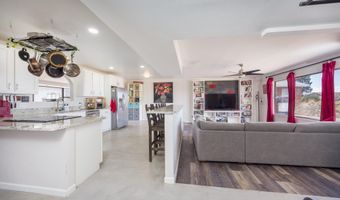 370 E Silverwood Ln, Benson, AZ 85602
