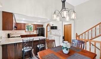 6043 Kalland Dr NE, Albertville, MN 55301
