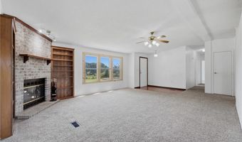 11575 Berry Bates Ln, Bentonville, AR 72712