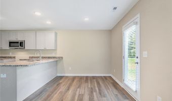 97 Coachman Ln, Autryville, NC 28318
