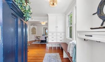 85 Highland Ave, Barrington, RI 02806