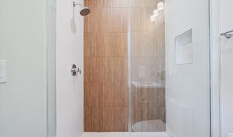 6508 CALLANDER Dr, Bethesda, MD 20817