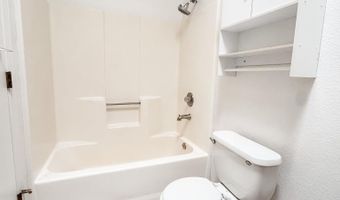 1504 W Bullock Ave, Artesia, NM 88210