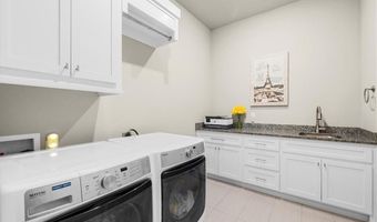 8702 Flycatcher Pl, Bentonville, AR 72713