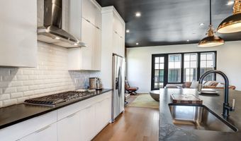 43404 FIFEVILLE Sq, Ashburn, VA 20148