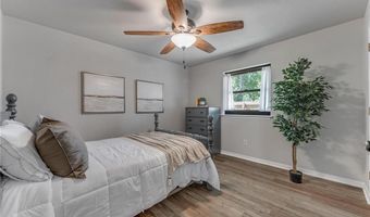 1902 SE Lawrence St, Bentonville, AR 72712
