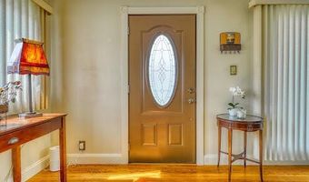 149 Hillside Ave, Harveys Lake, PA 18618
