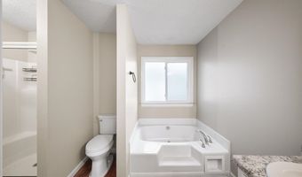 1528 Oakleaf Dr, Auburn, GA 30011