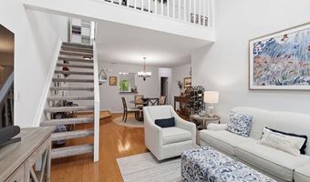 2102 CHESAPEAKE HARBOUR Dr E, Annapolis, MD 21403