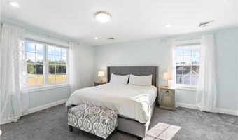 110 Crystal View Dr, Burrillville, RI 02859