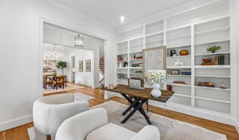 7926 BOLLING Dr, Alexandria, VA 22308