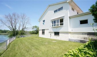 14 Temple Pl, Central Falls, RI 02863