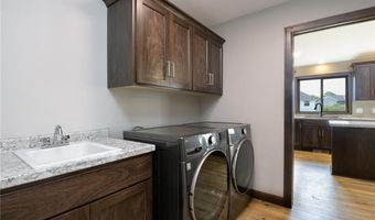 1346 Faith Hill Dr SW, Alexandria, MN 56308