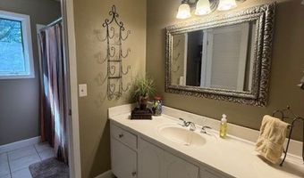 50 Whippoorwill Ln, Batesville, AR 72501