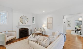 5439 NEVADA Ave NW, Washington, DC 20015