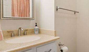 8502 WOODBINE Ln, Annandale, VA 22003