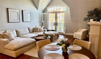 1000 Chapel View Blvd 311, Cranston, RI 02920