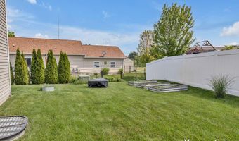 11617 Koala Bear Dr SE, Alto, MI 49302
